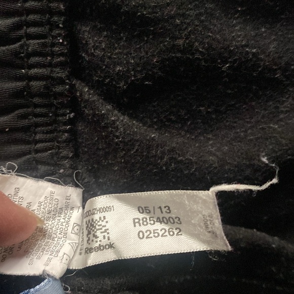 Reebok tricot pants size S (8) boys. Black white and orange/grey. - Picture 15 of 16